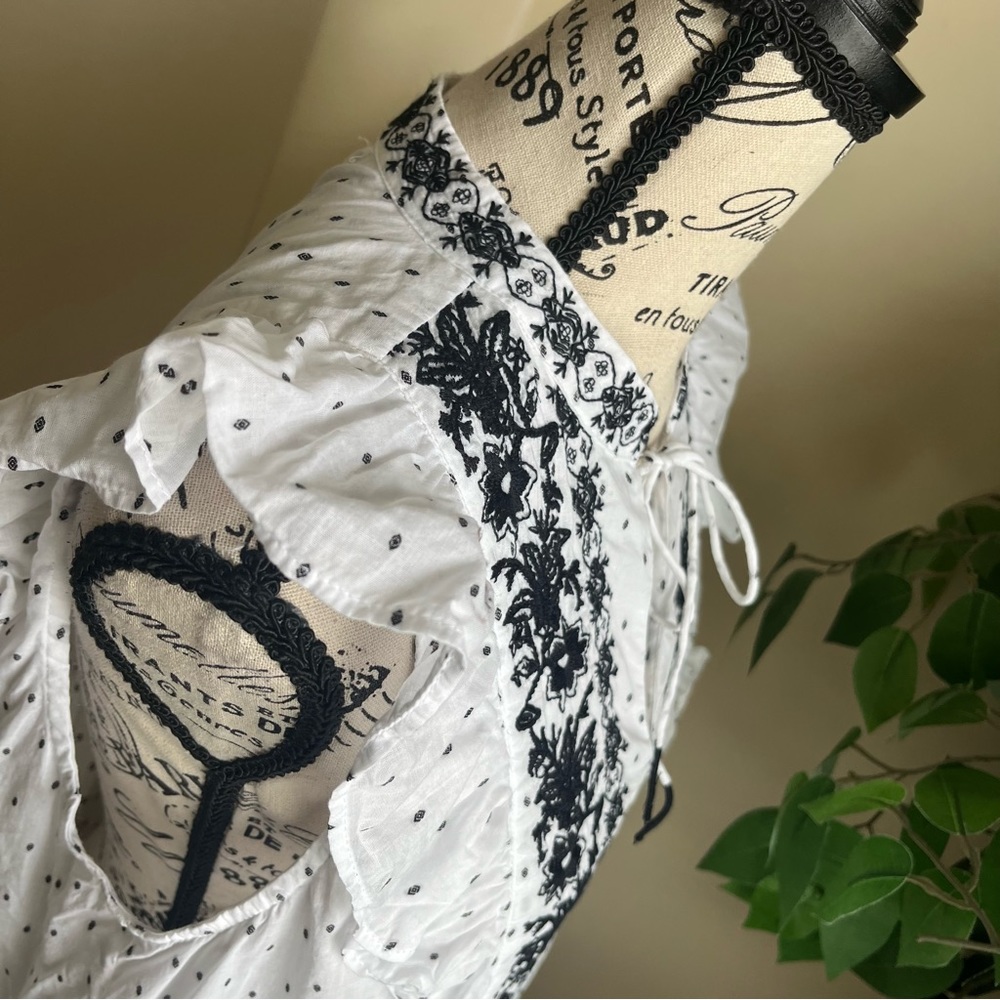 Loft Embroidered Floral Dot Ruffle Sleeveless Top White Sz S - Picture 9 of 16